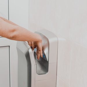 Consum energetic al unui uscător de mâini